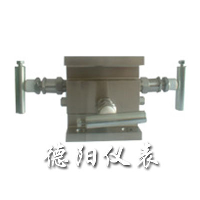 傳統(tǒng)三閥門