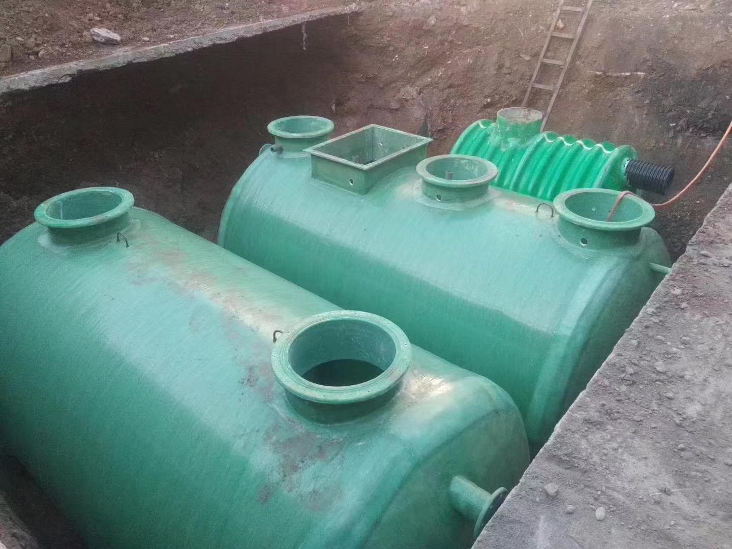 玻璃鋼一體化污水處理設(shè)備